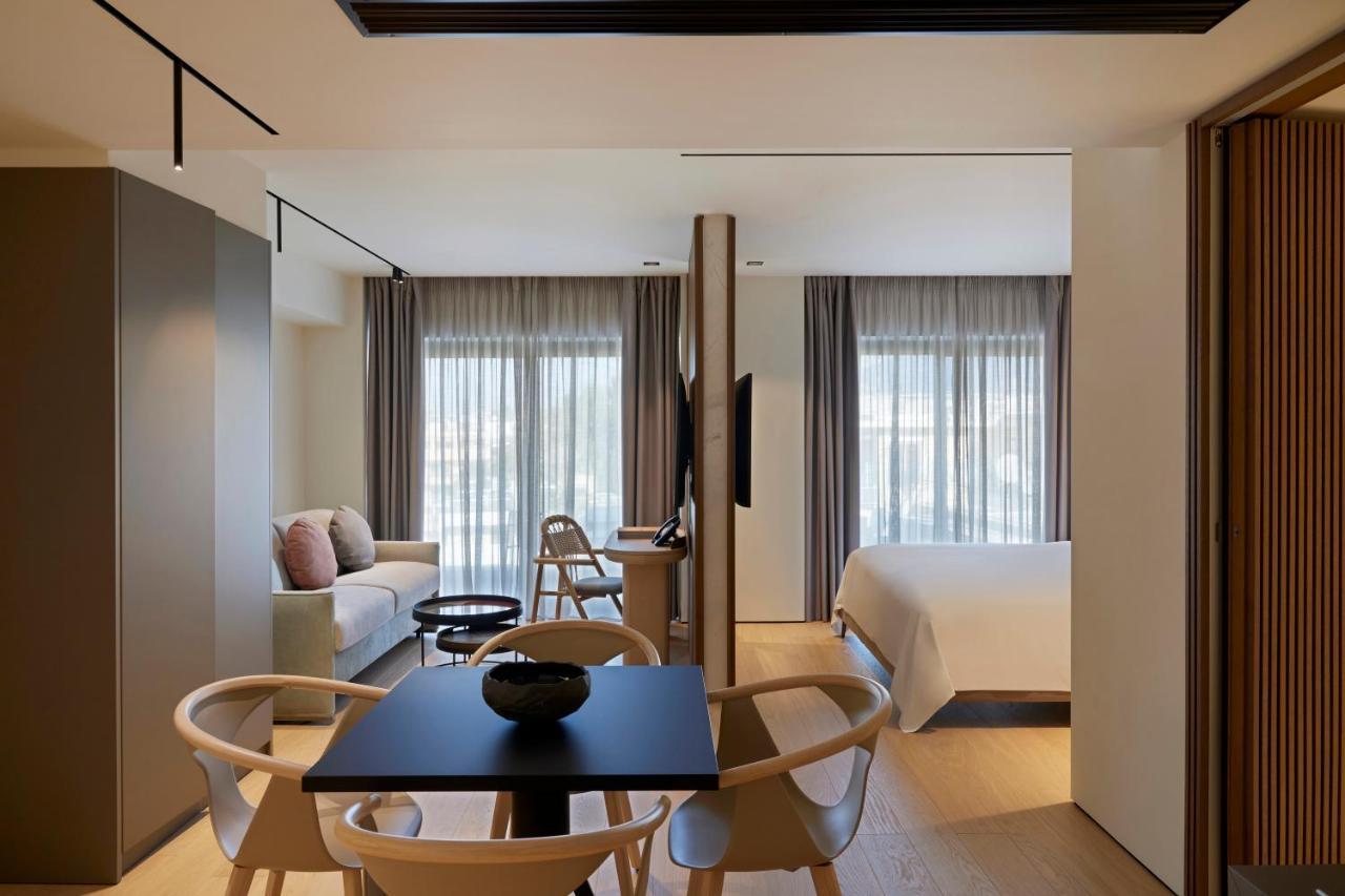 Dusit Suites Hotel Athens Exterior photo