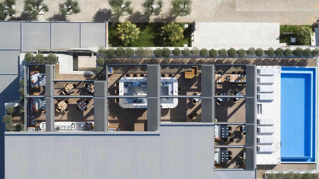 Dusit Suites Hotel Athens Exterior photo
