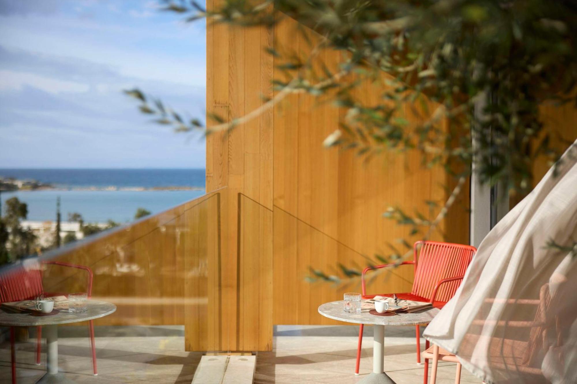 Dusit Suites Hotel Athens Exterior photo
