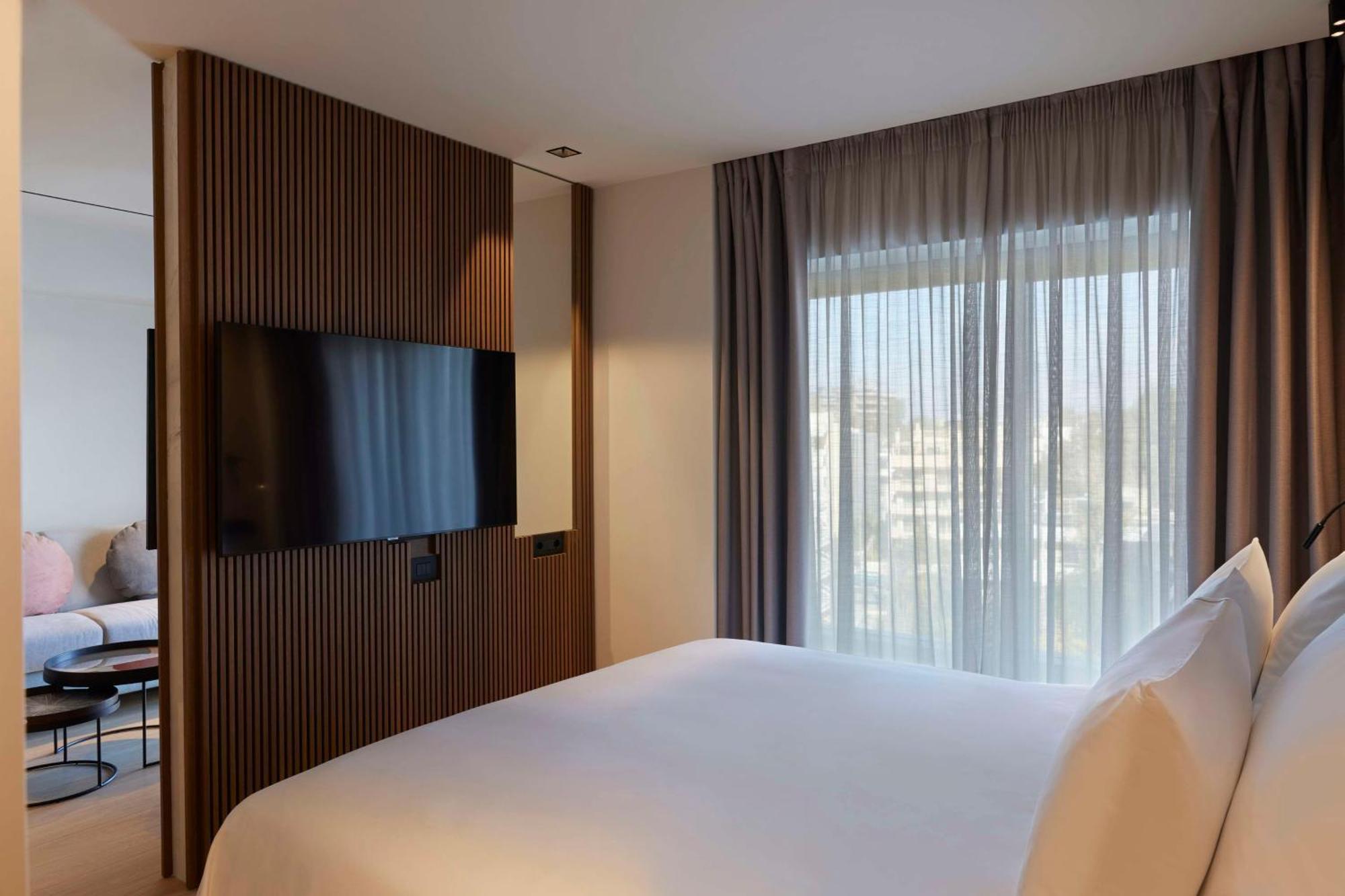 Dusit Suites Hotel Athens Exterior photo