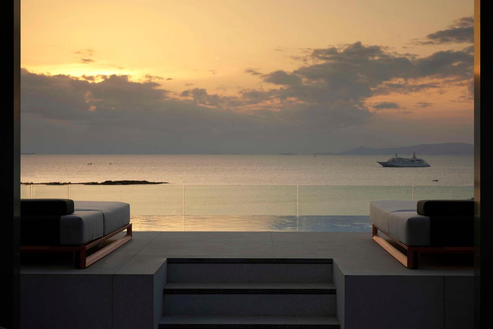 Dusit Suites Hotel Athens Exterior photo